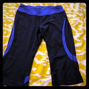 Tekgear medium Capri yoga pants